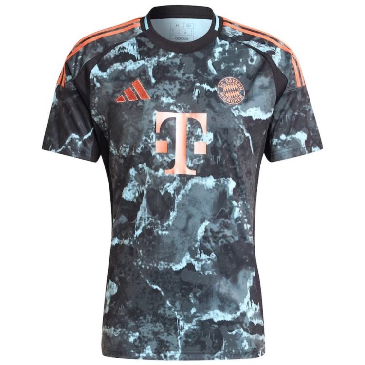 Bayern Munich Adults Away 2024/25