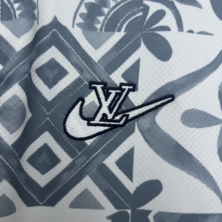 LV x Nike: Portugal Adults Special Edition - Image 3