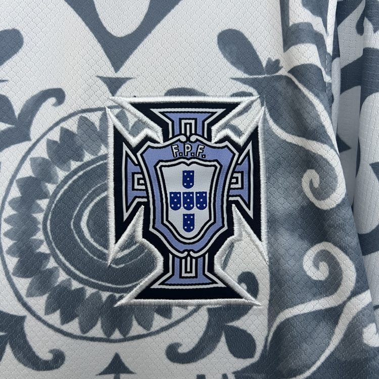 LV x Nike: Portugal Adults Special Edition - Image 4