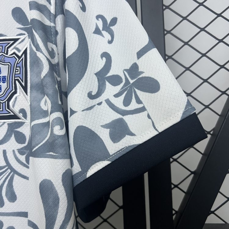 LV x Nike: Portugal Adults Special Edition - Image 5